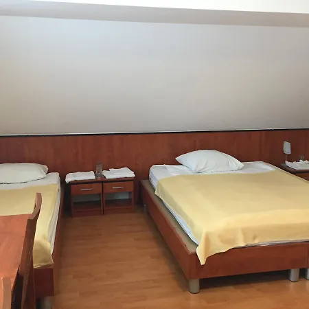 Hotel Gostisce & Deteljica 3*